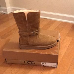 Brand New Ugg boots sz 8